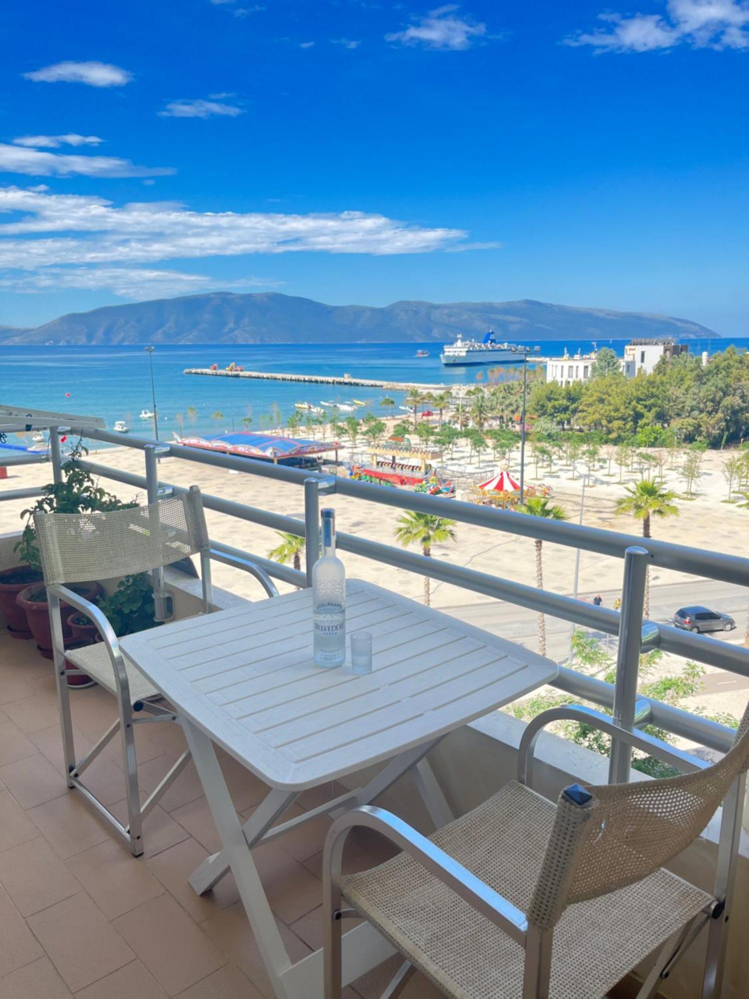 Sea View Apartment Vlorë Exteriör bild