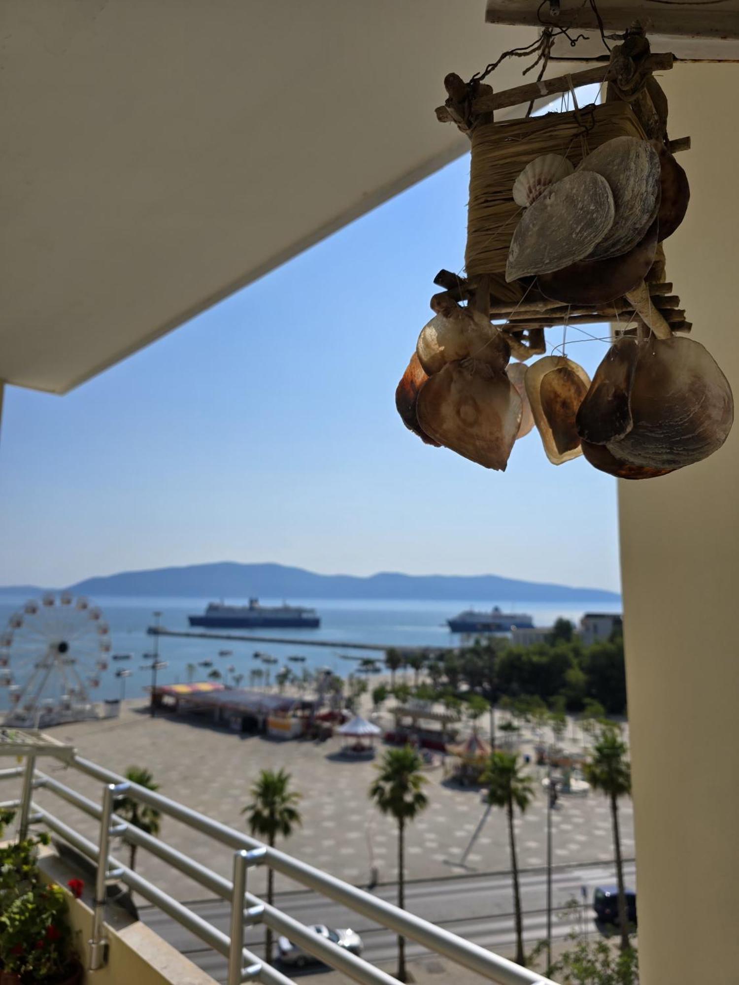 Sea View Apartment Vlorë Exteriör bild